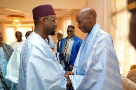 GUÉOUL : OUSMANE SONKO EXPRIME LA COMPASSION DE L’ÉTAT À LA SUITE DU RAPPEL À DIEU DU KHALIFE CHÉRIF BEUH AÏDARA