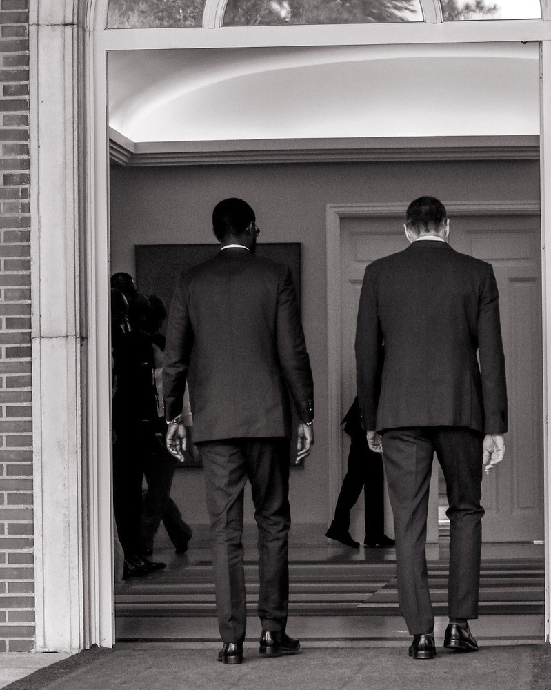 Le chef de l'Etat, Bassirou Diomaye Faye, s’est entretenu avec le Président du Gouvernement du Royaume d’Espagne Le chef de l'Etat, Bassirou Diomaye Faye, s’est entretenu avec le Président du Gouvernement du Royaume d’Espagne