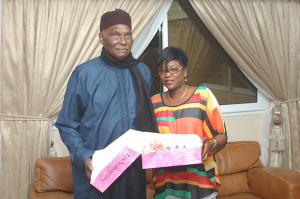 Le "Vieux" posant avec Marie Sow Ndiaye. Image d'archive prise à la résidence de Fann Résidence Le "Vieux" posant avec Marie Sow Ndiaye. Image d'archive prise à la résidence de Fann Résidence