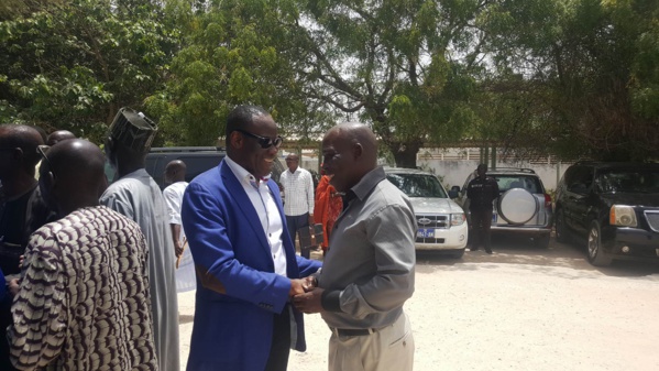 LES IMAGES EXCLUSIVES DE LA LEVEE DU CORPS DE LA MAMAN DE Me Madické Niang LES IMAGES EXCLUSIVES DE LA LEVEE DU CORPS DE LA MAMAN DE Me Madické Niang