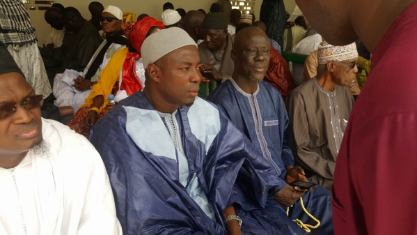 Suite des images de la levée du corps de la maman de Me Madické Niang à la morgue de l'hôpital Fann Suite des images de la levée du corps de la maman de Me Madické Niang à la morgue de l'hôpital Fann