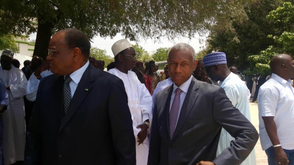 Suite des images de la levée du corps de la maman de Me Madické Niang à la morgue de l'hôpital Fann Suite des images de la levée du corps de la maman de Me Madické Niang à la morgue de l'hôpital Fann