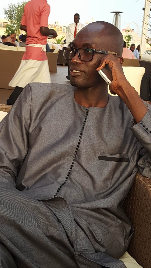 Voici Serigne Khassim ibn Serigne Cheikh Astou Fall Mbacké, fidèle compagnon du Pr Macky Sall ! Voici Serigne Khassim ibn Serigne Cheikh Astou Fall Mbacké, fidèle compagnon du Pr Macky Sall !