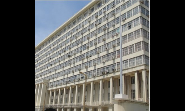 Non-respect du délai de livraison du Building administratif par l'entreprise Bamba Ndiaye S.A : l'Etat accuse le Bureau des Archives Non-respect du délai de livraison du Building administratif par l'entreprise Bamba Ndiaye S.A : l'Etat accuse le Bureau des Archives