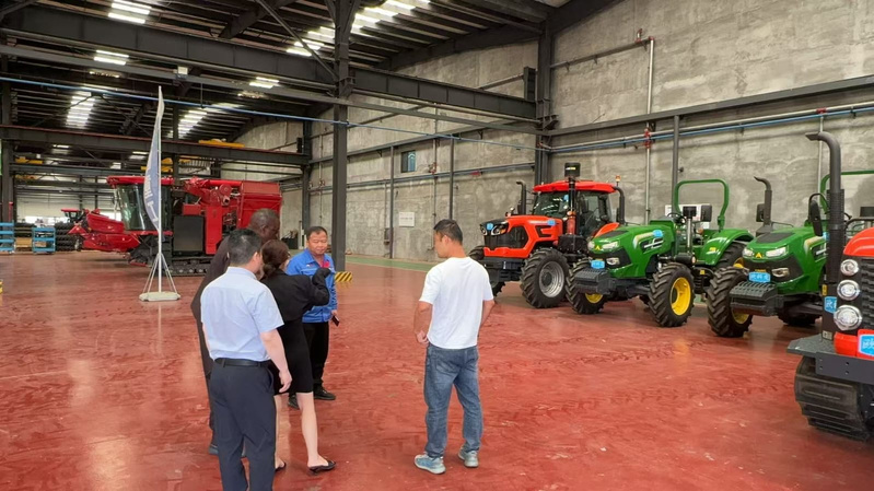 PODOR  .Arrondissement de Thillé Boubacar- Amélioration de la productivité agricole  et renforcement de la résilience des populations rurales - Dr Mamadou Thiam décroche une usine de montage de tracteurs