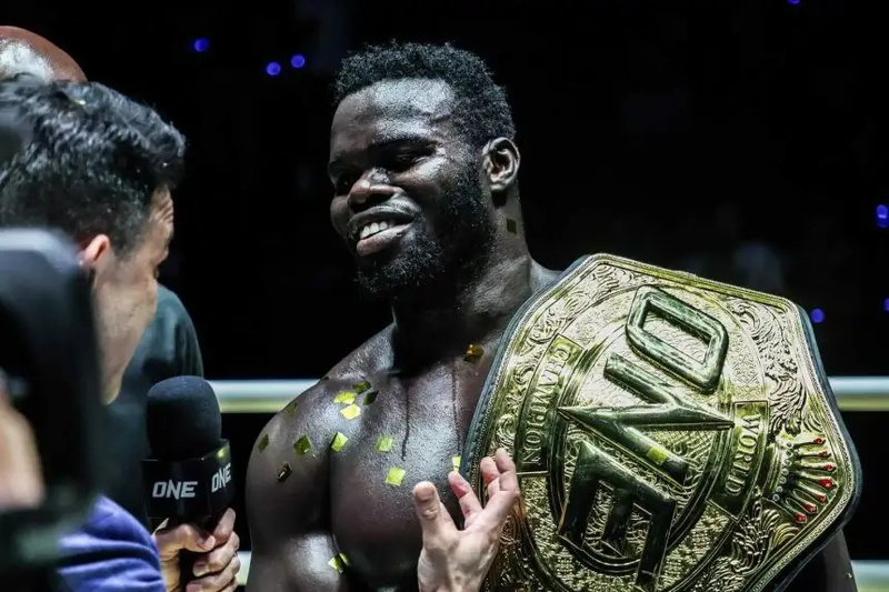 ONE Championship : le Sénégalais Reug Reug perd sa ceinture mondiale après un KO face à Anatoly Malykhin