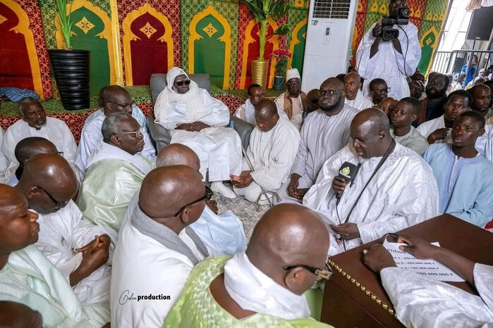 TOUBA- Hizbut-Tarqiyyah remet 1 milliard FCFA et 500 moutons au Khalife des mourides et réaffirme son engagement à ses côtés