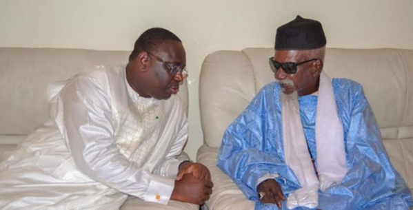 Manoeuvres au sommet de l'Etat... Après l'audience avec le khalif général des mourides, le Pr Sall annoncé à Tivaouane... Cette troublante coïncidence entre ce "bruit" de la libération de Karim Wade et la "descente" du Pr chez Cheikh Maty Lèye Mbacké Manoeuvres au sommet de l'Etat... Après l'audience avec le khalif général des mourides, le Pr Sall annoncé à Tivaouane... Cette troublante coïncidence entre ce "bruit" de la libération de Karim Wade et la "descente" du Pr chez Cheikh Maty Lèye Mbacké