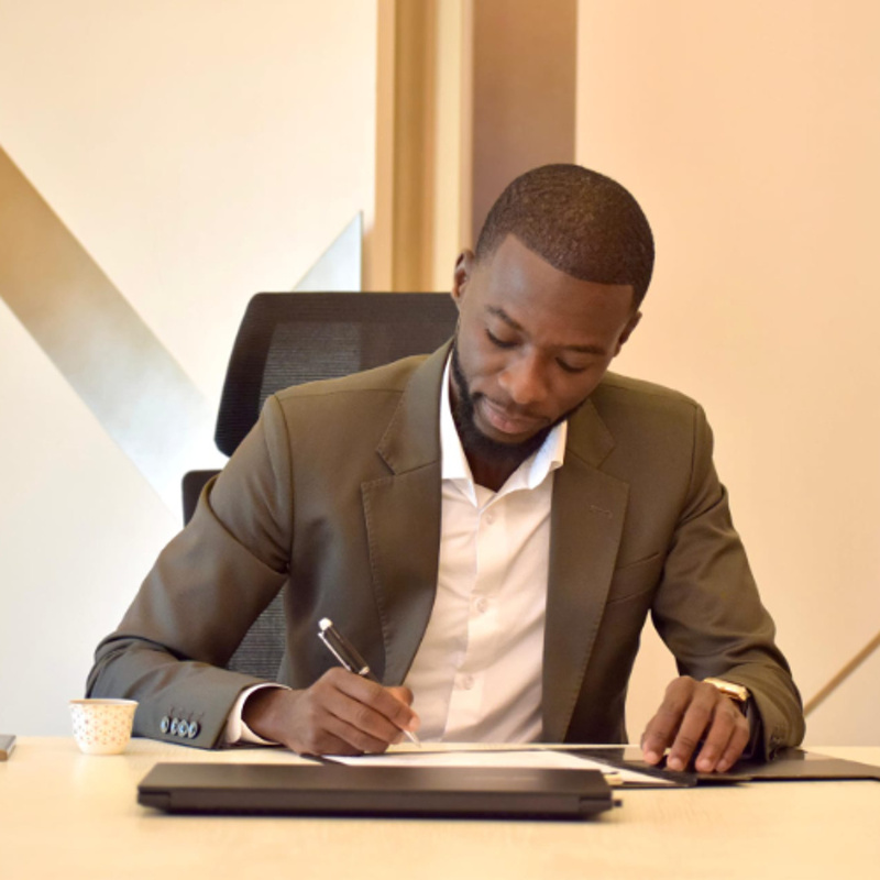 Suite et pas fin « Affaire Mouhamed Dieng 1xbet »- Les enquêteurs fouillent des dépôts de chèques et virements d’un montant de 22.197.546.900 francs cfa entre le 1er Janvier 2020 et le 30 décembre 2025 Suite et pas fin « Affaire Mouhamed Dieng 1xbet »- Les enquêteurs fouillent des dépôts de chèques et virements d’un montant de 22.197.546.900 francs cfa entre le 1er Janvier 2020 et le 30 décembre 2025