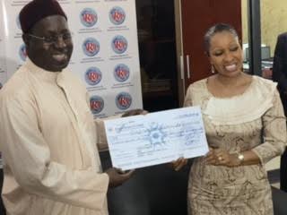 LE CHÈQUE RÉGULATEUR DE L'ARTP À LA CDP LE CHÈQUE RÉGULATEUR DE L'ARTP À LA CDP