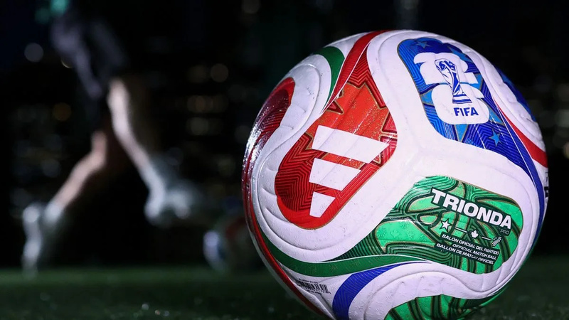 Coupe du monde 2026 : la FIFA mise sur un ballon connecté au service de l’arbitrage
