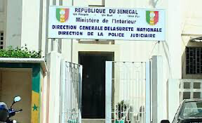 DER/FJ / 50 millions distribués, 24 bénéficiaires annoncés, seulement 9 identifiés : les incohérences qui intriguent… La Dic remonte la piste des 50 millions