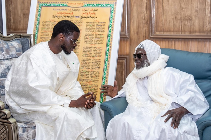 À Touba ce samedi pour présenter ses condoléances - Le point sur le séjour du Président de la République Bassirou Diomaye Faye À Touba ce samedi pour présenter ses condoléances - Le point sur le séjour du Président de la République Bassirou Diomaye Faye