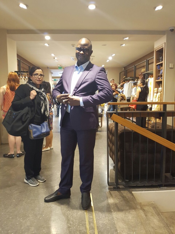 L'homme d'affaires Cheikh Gadiaga à Paris pour... L'homme d'affaires Cheikh Gadiaga à Paris pour...