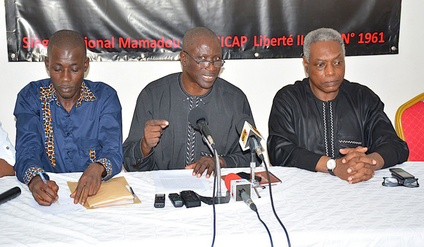 La Cos/M23 : « La libération de Karim WADE est une suite logique d’une démarche malhonnête» La Cos/M23 : « La libération de Karim WADE est une suite logique d’une démarche malhonnête»