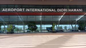Niger: le Jnim revendique l'attaque de l'aéroport de Niamey qui a tué au moins 11 soldats et deux civils