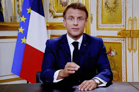 France: Emmanuel Macron défend son bilan et fixe les défis de son successeur en 2027