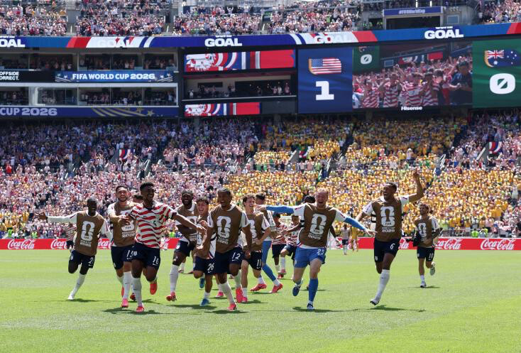 Coupe du monde 2026 - Du bruit, des écrans et Michel Delpech : ça vaut quoi un match de Coupe du monde aux USA ?