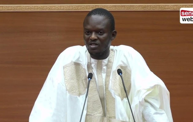 Cheikh Thioro Mbacké dément un blocage des passeports diplomatiques par Ousmane Sonko