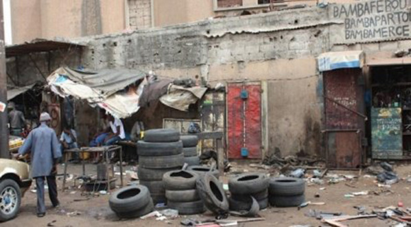 Occupations de l’espace public : Les mécaniciens établis en face du Palais de justice ont 2 jours pour quitter Occupations de l’espace public : Les mécaniciens établis en face du Palais de justice ont 2 jours pour quitter