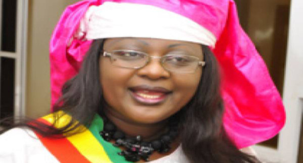 Awa NIANG, questeur à l’Assemblée nationale : «Idy, Fada et Habib SY ont un destin de looser» Awa NIANG, questeur à l’Assemblée nationale : «Idy, Fada et Habib SY ont un destin de looser»