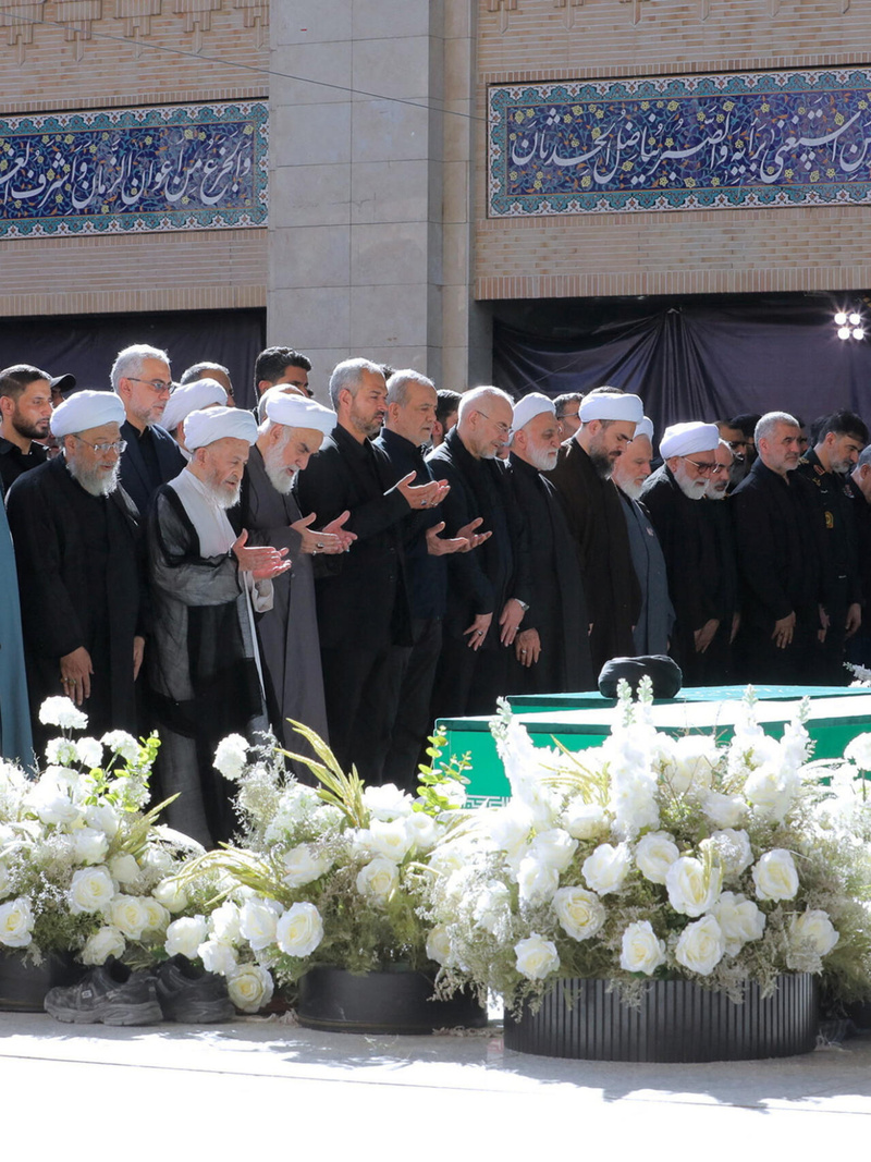 Aux funérailles de Khamenei, la colère des Iraniens contre les monarchies du Golfe