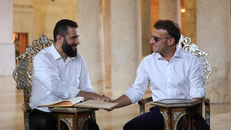 Attentats à la bombe près de l'hôtel d'Emmanuel Macron en Syrie... Le Président « sain et sauf », assure l'Elysée Attentats à la bombe près de l'hôtel d'Emmanuel Macron en Syrie... Le Président « sain et sauf », assure l'Elysée