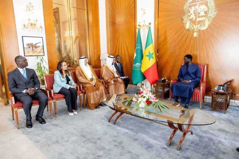 Le président du conseil d'administration de la Banque Arabe pour le Développement Économique en Afrique (BADEA) reçu par le chef de l'Etat Le président du conseil d'administration de la Banque Arabe pour le Développement Économique en Afrique (BADEA) reçu par le chef de l'Etat