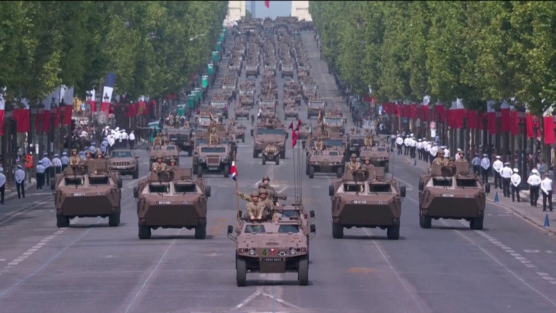 Patrouille de France, soldats ukrainiens, 400 ans de la Marine... Les images fortes du défilé XXL du 14-Juillet Patrouille de France, soldats ukrainiens, 400 ans de la Marine... Les images fortes du défilé XXL du 14-Juillet