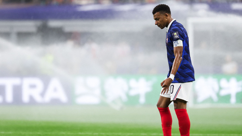 Le rêve évanoui : Manquant de panache, les Bleus voient leur destin brisé par une Espagne souveraine en demi-finale Le rêve évanoui : Manquant de panache, les Bleus voient leur destin brisé par une Espagne souveraine en demi-finale