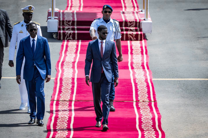 Intégration sous-régionale : le Président Bassirou Diomaye Faye à Freetown pour le grand conclave des dirigeants ouest-africains. Intégration sous-régionale : le Président Bassirou Diomaye Faye à Freetown pour le grand conclave des dirigeants ouest-africains.