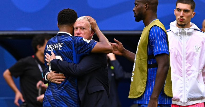 Coupe du monde 2026 | Un match complètement fou et les Bleus s'inclinent contre l'Angleterre (6-4) en finale pour la 3e place Coupe du monde 2026 | Un match complètement fou et les Bleus s'inclinent contre l'Angleterre (6-4) en finale pour la 3e place
