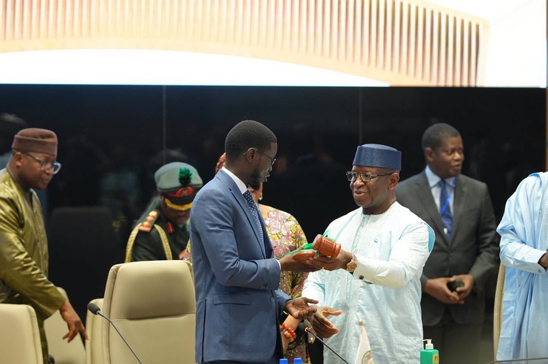 CEDEAO : Quand Dakarposte avait vu juste sur le sacre continental de Bassirou Diomaye Faye CEDEAO : Quand Dakarposte avait vu juste sur le sacre continental de Bassirou Diomaye Faye