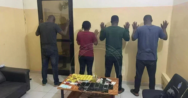 Démantèlement d'un réseau international de stupéfiants et affaire de moeurs à Dakar : la fille du leader de Jamra, son compagnon et deux ressortissants nigérians déférés Démantèlement d'un réseau international de stupéfiants et affaire de moeurs à Dakar : la fille du leader de Jamra, son compagnon et deux ressortissants nigérians déférés