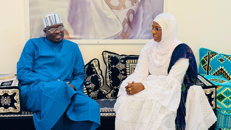Deuil à Yoff : Le Khalife général des Layènes, le Procureur de la République et les épouses d'Ousmane Sonko unis dans la compassion auprès de Chérif Ousseynou Laye