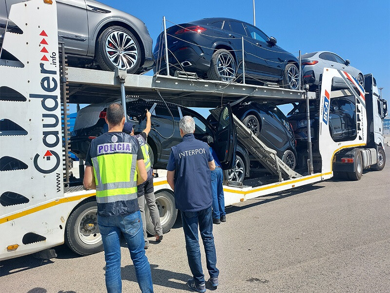 Trafic présumé de véhicules volés : Interpol Dakar démantèle les premiers maillons d’un réseau aux ramifications internationales