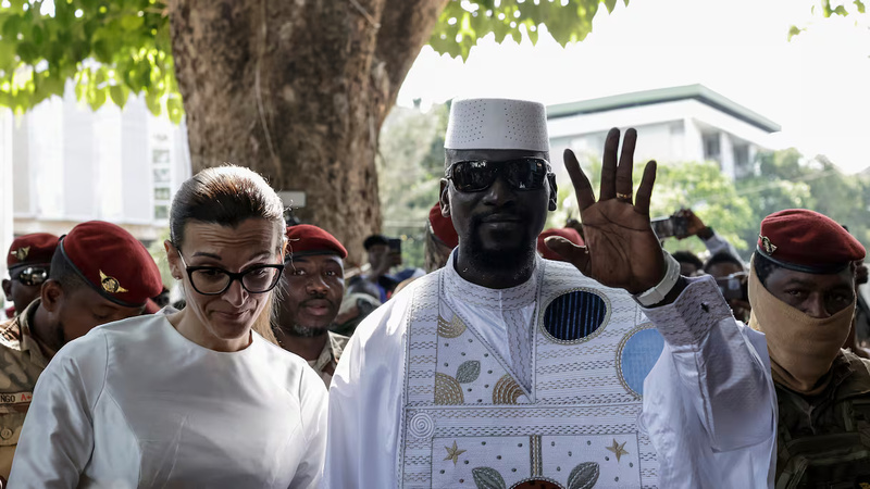 Une retraite hellénique pour le président Mamadi Doumbouya, sur fond de conjectures Une retraite hellénique pour le président Mamadi Doumbouya, sur fond de conjectures