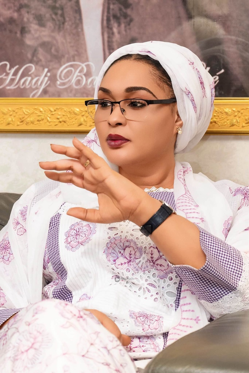 L'élégance en héritage : Mouminatou Kébé, l'éclat discret de la noblesse d'âme