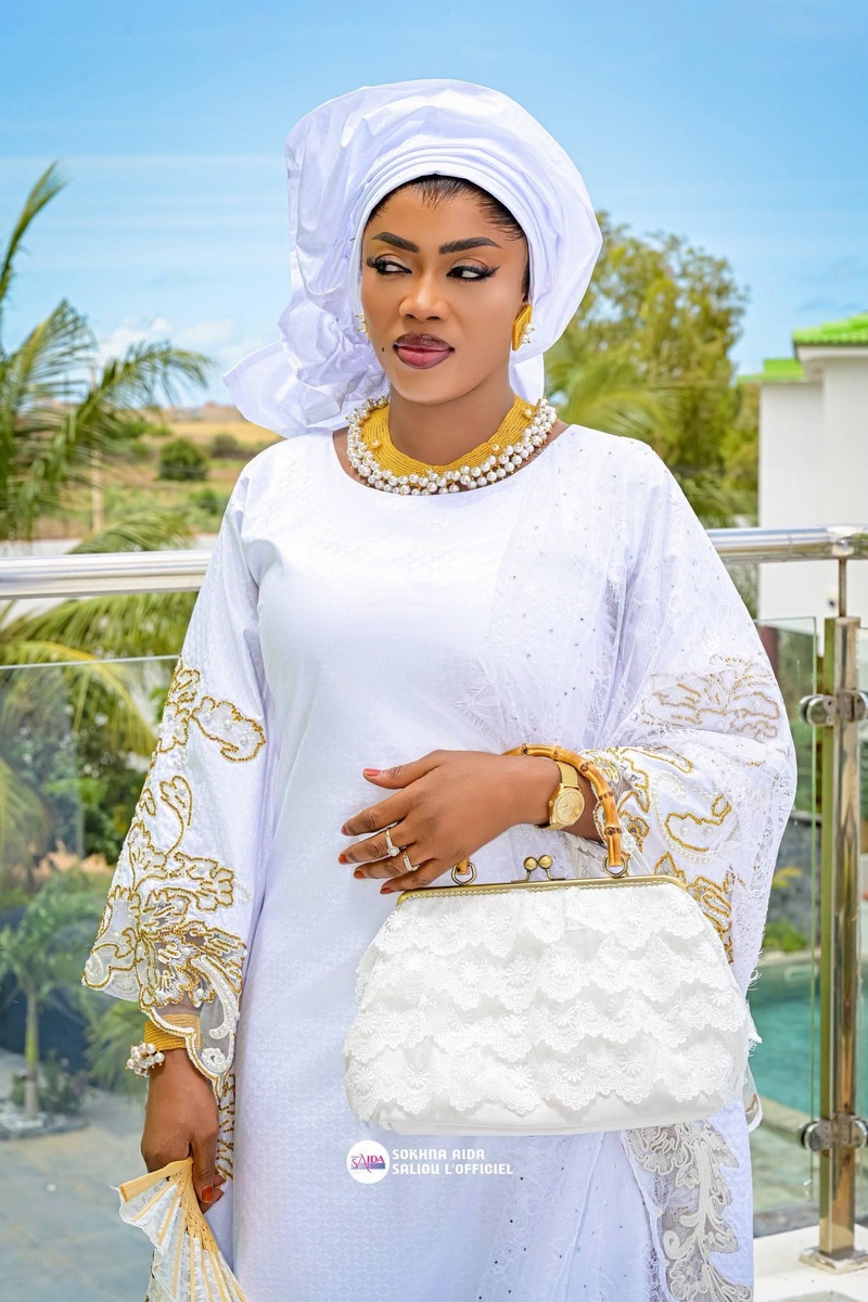 Sokhna Aïda Diallo : L'apparition immaculée d'une muse de la piété et de la charité Sokhna Aïda Diallo : L'apparition immaculée d'une muse de la piété et de la charité