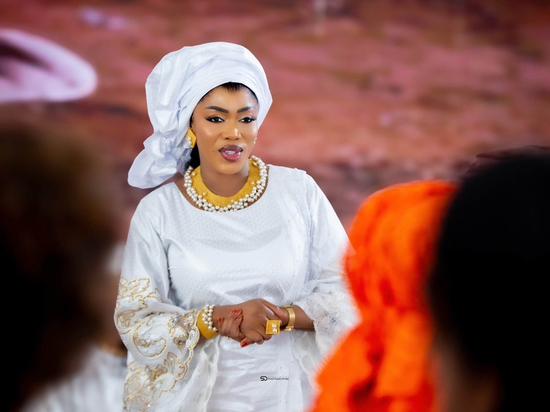 Sokhna Aïda Diallo : L'apparition immaculée d'une muse de la piété et de la charité