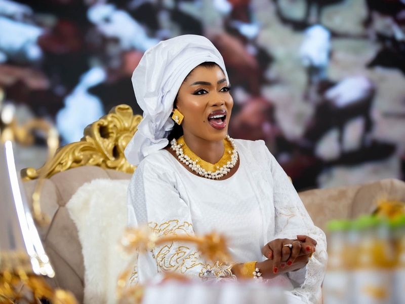 Sokhna Aïda Diallo : L'apparition immaculée d'une muse de la piété et de la charité