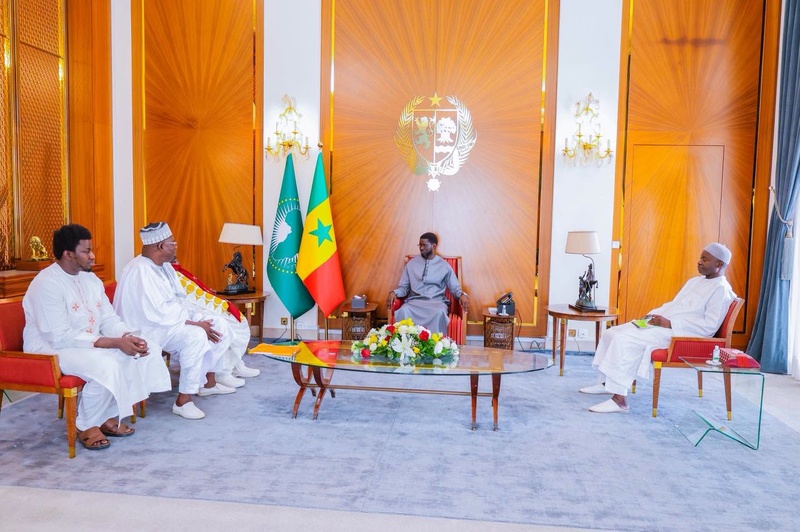 Audience solennelle à la présidence de la république  : la concorde nationale au cœur des échanges entre le Chef de l'État et l'Imam de Médina Baye