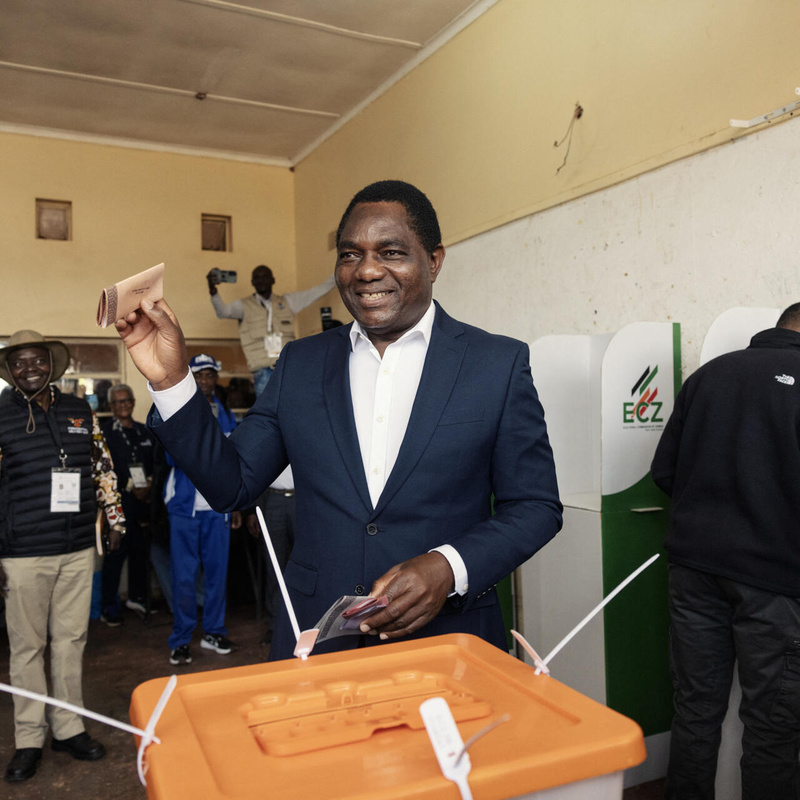 Zambie : Hakainde Hichilema réélu dès le premier tour avec 60 % des voix Zambie : Hakainde Hichilema réélu dès le premier tour avec 60 % des voix