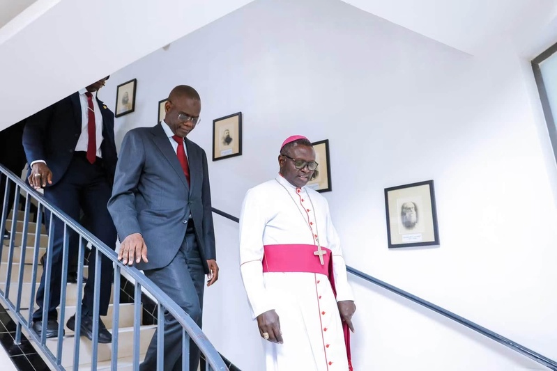 Le Premier ministre à la cathédrale de Dakar : un jalon pour la cohésion et la fraternité républicaine Le Premier ministre à la cathédrale de Dakar : un jalon pour la cohésion et la fraternité républicaine