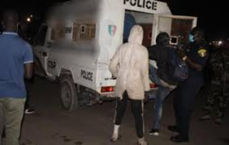 Plage de Gadaye : surpris en plein acte sexuel, un jeune couple tombe dans les filets de la police