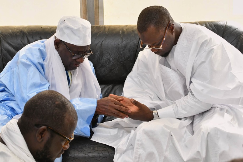 Le Président de l’Assemblée nationale présente ses condoléances à Serigne Fallou Sohibou Mbacké