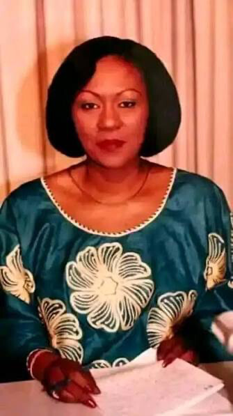 La « Reine du JT » n’est plus : Élisabeth Ndiaye, l’icône qui a marqué l’âge d’or de la télévision sénégalaise s’en est allée