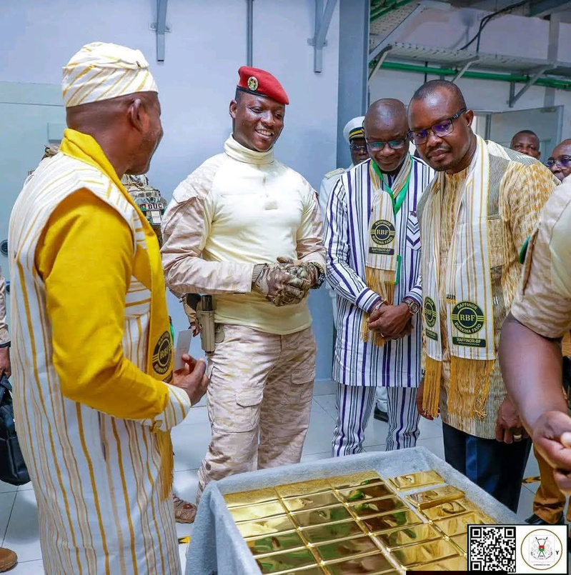 Burkina Faso : le premier lingot d’or « Made in Burkina » marque un tournant historique Burkina Faso : le premier lingot d’or « Made in Burkina » marque un tournant historique