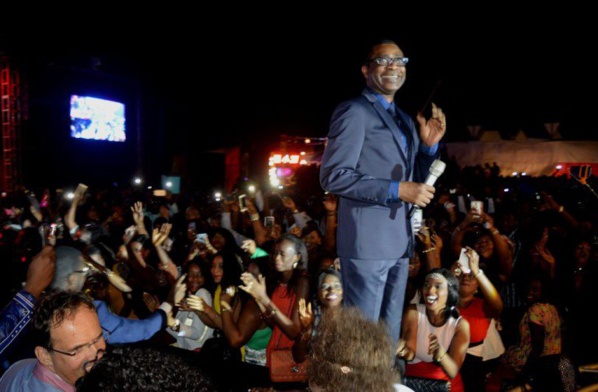 Jouant à guichets fermés,"You" prouve qu'il reste le"Roi du "Mbalax" Jouant à guichets fermés,"You" prouve qu'il reste le"Roi du "Mbalax"