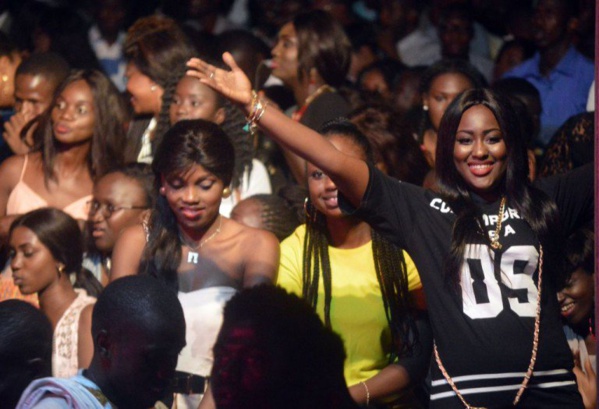 Jouant à guichets fermés,"You" prouve qu'il reste le"Roi du "Mbalax" Jouant à guichets fermés,"You" prouve qu'il reste le"Roi du "Mbalax"